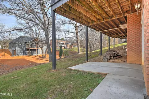 Exterior - 136 Queensgate Bristol Tn 37620, Bristol, TN 37620 photo 6 of 9