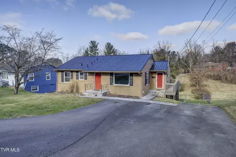 913 Lake Drive Johnson City Tn 37601, Johnson City, TN 37601