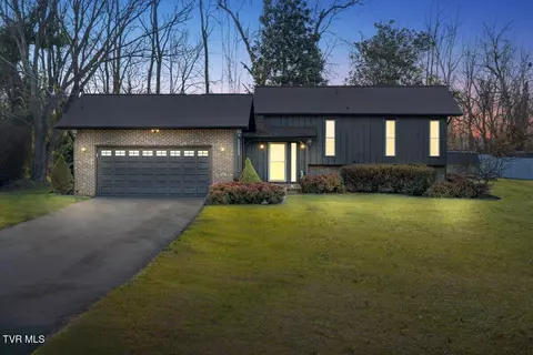 132 Meadow Glade Circle Kingsport Tn 37663, Kingsport, TN 37663