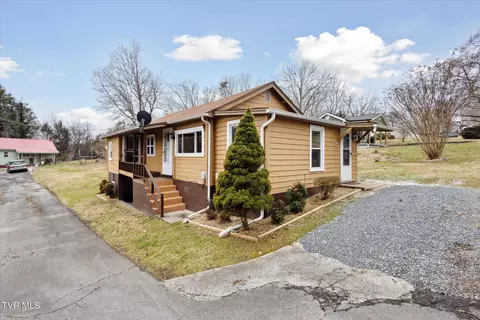 318 Oak Road Bristol Tn 37620, Bristol, TN 37620