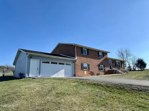2211 Weaver Pike Bristol Tn 37620, Bristol, TN 37620