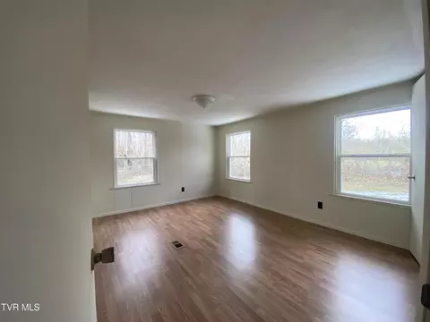 295 Morgan Loop Greeneville Tn 37743, Greeneville, TN 37743 photo 11