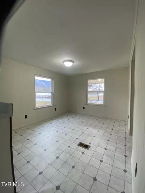 295 Morgan Loop Greeneville Tn 37743, Greeneville, TN 37743 photo 3