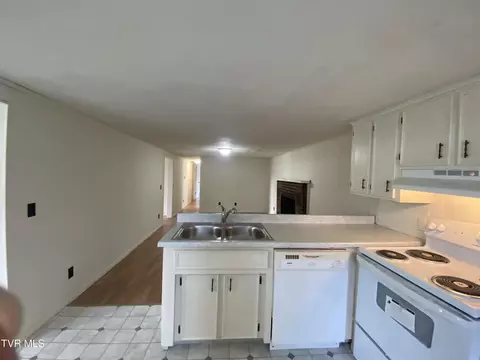 295 Morgan Loop Greeneville Tn 37743, Greeneville, TN 37743 photo 5