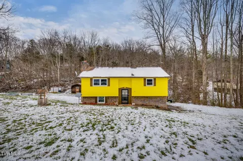 331 Sneed Hill Road Elizabethton Tn 37643, Elizabethton, TN 37643