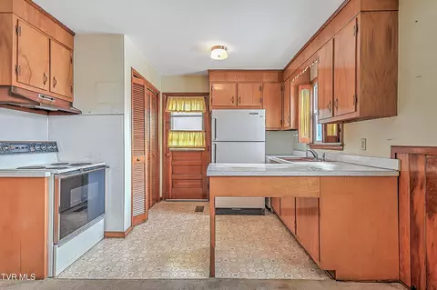 Kitchen - 740 Page Street Bristol Va 24201, Bristol, VA 24201 photo 4 of 5