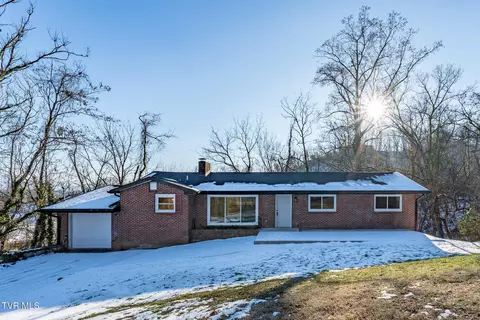 266 Indian Trail Bristol Tn 37620, Bristol, TN 37620