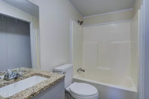 Bath - 664 Vinton Avenue Erwin Tn 37650, Erwin, TN 37650 photo 1 of 3