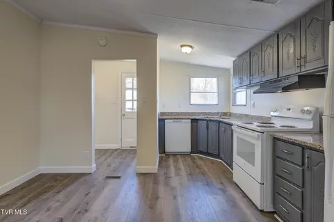 Kitchen - 664 Vinton Avenue Erwin Tn 37650, Erwin, TN 37650 photo 1 of 3