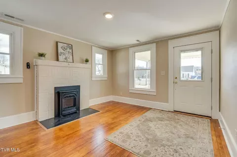 Living - 1117 S Buffalo Street Erwin Tn 37650, Erwin, TN 37650 photo 1 of 3