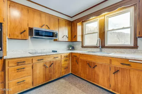 Kitchen - 1117 S Buffalo Street Erwin Tn 37650, Erwin, TN 37650 photo 3 of 4