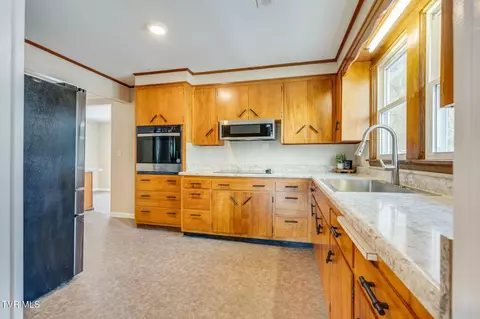 Kitchen - 1117 S Buffalo Street Erwin Tn 37650, Erwin, TN 37650 photo 1 of 4
