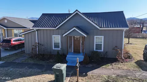 314 E Cottage Avenue Elizabethton Tn 37643, Elizabethton, TN 37643