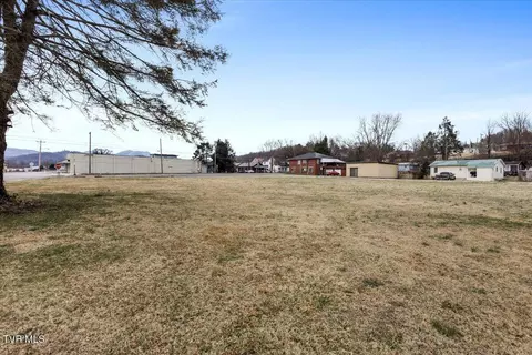 tbd S Pine Street Elizabethton Tn 37643, Elizabethton, TN 37643