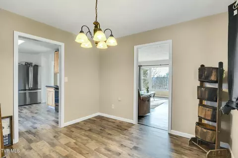 Dining - 96 E Panoramic View Drive Greeneville Tn 37743, Greeneville, TN 37743 photo 2 of 2