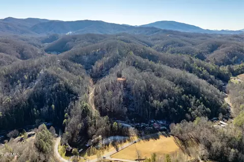 613 Simerly Creek Road Road Hampton Tn 37658, Hampton, TN 37658 photo 3