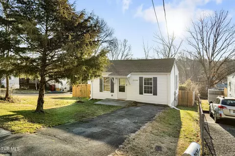 2626 Park Avenue Johnson City Tn 37601, Johnson City, TN 37601