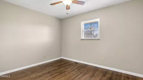 Bedroom - 596 Wanda Drive Talbott Tn 37877, Talbott, TN 37877 photo 3 of 5