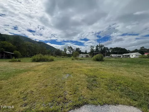 123 Streets Lane Hampton Tn 37658, Hampton, TN 37658