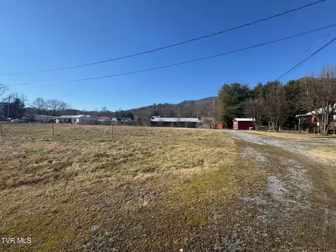 123 Streets Lane Hampton Tn 37658, Hampton, TN 37658 photo 10