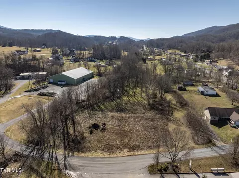 tbd Golf Course Road Unicoi Tn 37692, Unicoi, TN 37692