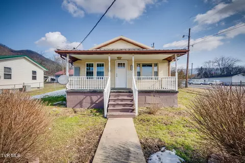 18 E 28th St S Street Big Stone Gap Va 24219, Big Stone Gap, VA 24219