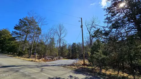 400 River Bluff Road Fort Blackmore Va 24250, Fort Blackmore, VA 24250