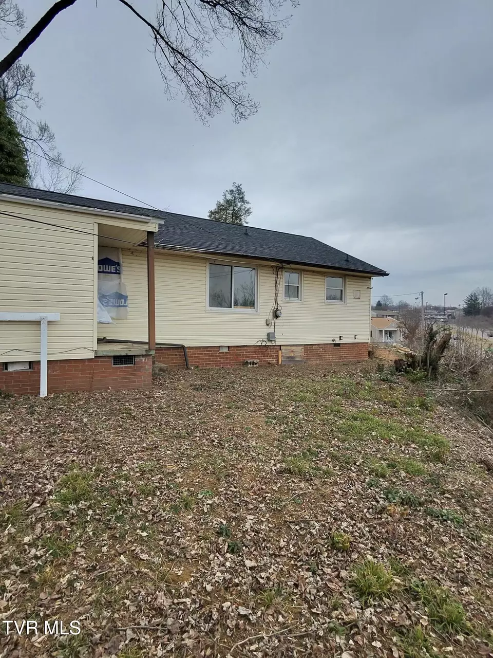 Exterior - 1032 N Wilcox Drive Kingsport Tn 37660, Kingsport, TN 37660 photo 4 of 4