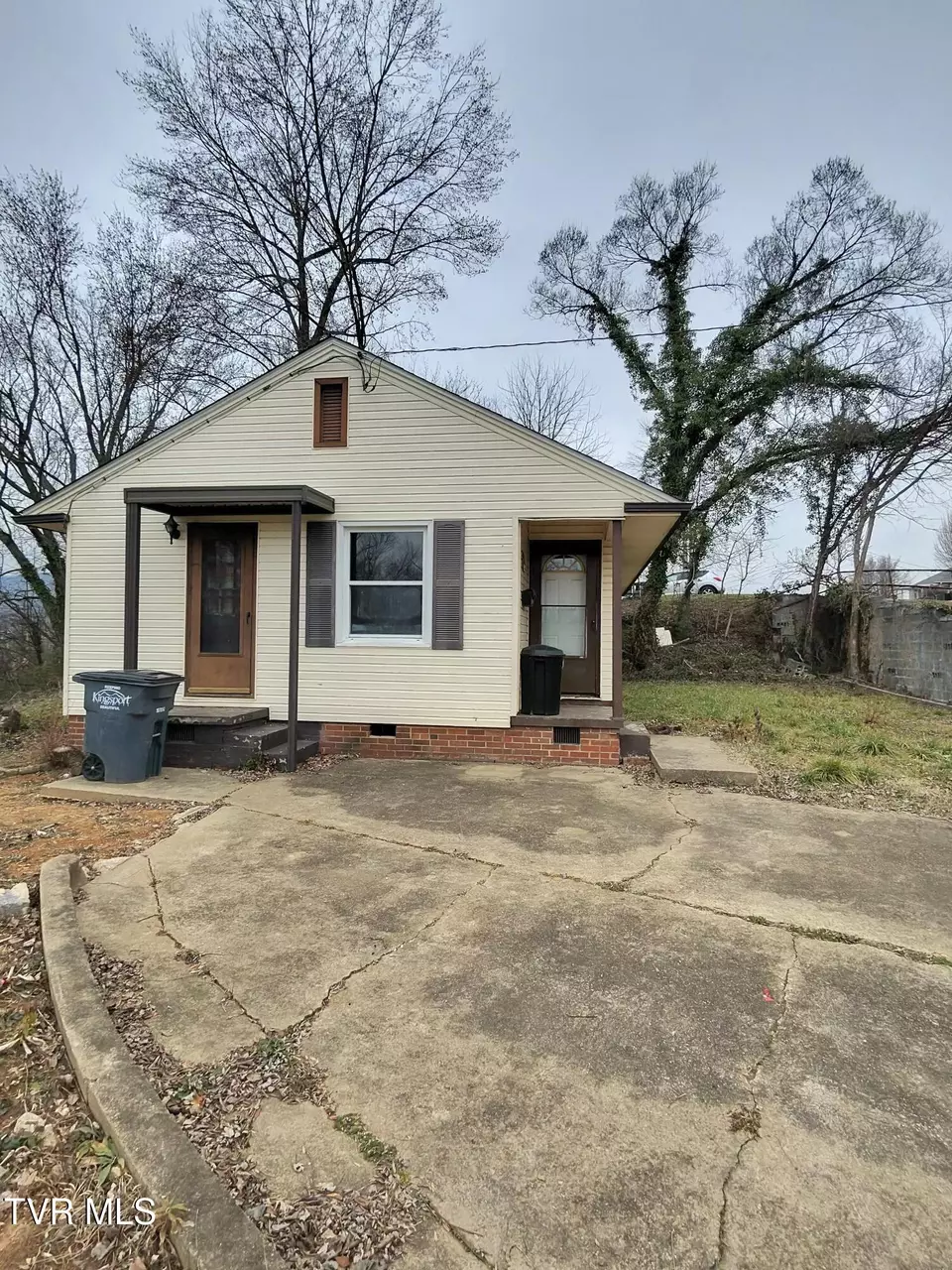 Exterior - 1032 N Wilcox Drive Kingsport Tn 37660, Kingsport, TN 37660 photo 1 of 4