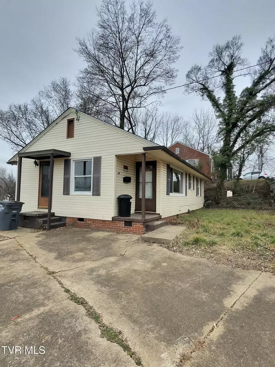 Exterior - 1032 N Wilcox Drive Kingsport Tn 37660, Kingsport, TN 37660 photo 2 of 4