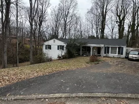 1607 Par Court Johnson City Tn 37601, Johnson City, TN 37601
