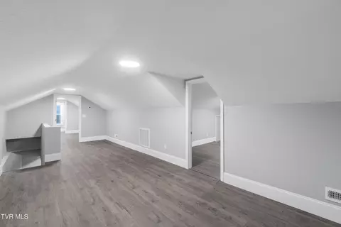 Entry Way - 2928 Highway 107 Chuckey Tn 37641, Chuckey, TN 37641 photo 4 of 6