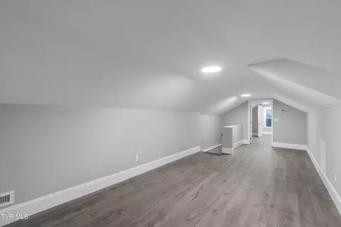 Entry Way - 2928 Highway 107 Chuckey Tn 37641, Chuckey, TN 37641 photo 5 of 6