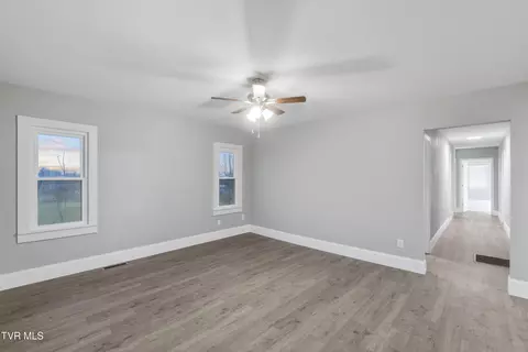 Entry Way - 2928 Highway 107 Chuckey Tn 37641, Chuckey, TN 37641 photo 6 of 6