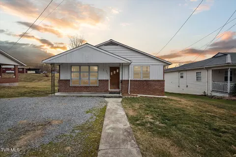 409 Crescent Drive Glade Spring Va 24340, Glade Spring, VA 24340