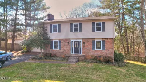 5 Sundale Circle Johnson City Tn 37604, Johnson City, TN 37604