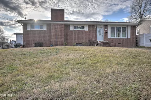 1110 Hampton Avenue Kingsport Tn 37660, Kingsport, TN 37660
