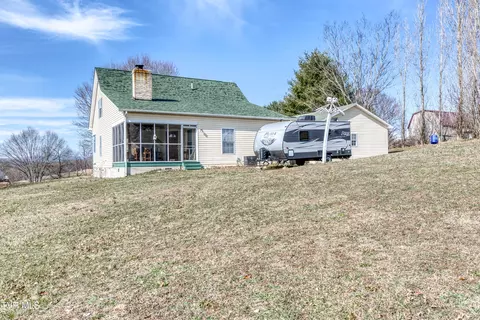 7579 Buchanan Road Glade Spring Va 24340, Glade Spring, VA 24340 photo 6