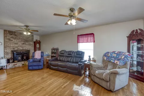 7579 Buchanan Road Glade Spring Va 24340, Glade Spring, VA 24340 photo 10
