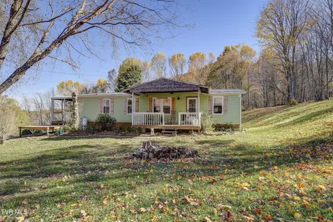 451 Burbank Road Road Roan Mountain Tn 37687, Roan Mountain, TN 37687