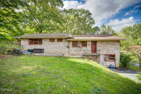 104 Hillmont Drive Johnson City Tn 37601, Johnson City, TN 37601