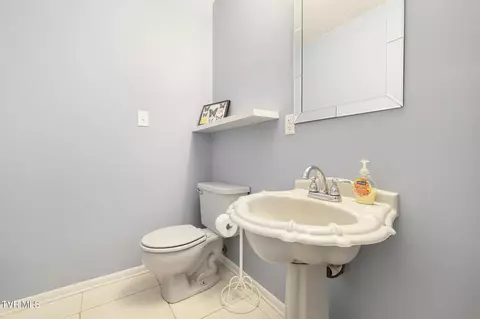 Bath - 102 Springview Drive Gray Tn 37615, Gray, TN 37615 photo 3 of 3