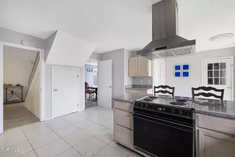 Kitchen - 102 Springview Drive Gray Tn 37615, Gray, TN 37615 photo 3 of 4