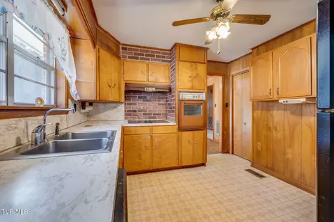 2915 Temple Hill Road Erwin Tn 37650, Erwin, TN 37650 photo 12