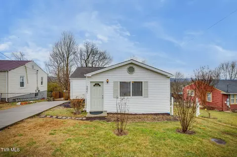 3421 Cardinal Street Kingsport Tn 37660, Kingsport, TN 37660