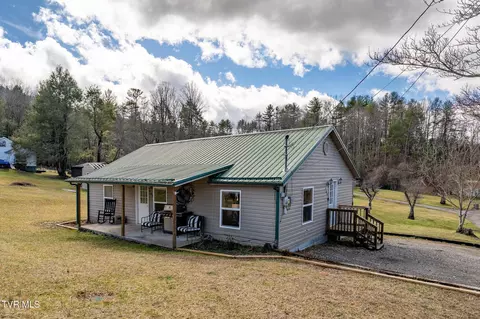 109 Apple Street Mountain City Tn 37683, Mountain City, TN 37683