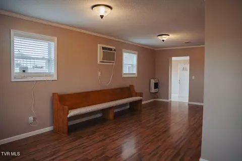 Living - 204 Dunford Circle Limestone Tn 37681, Limestone, TN 37681 photo 5 of 6