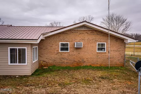 Exterior - 204 Dunford Circle Limestone Tn 37681, Limestone, TN 37681 photo 13 of 15