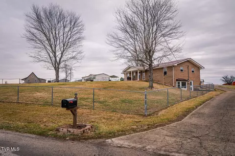 Exterior - 204 Dunford Circle Limestone Tn 37681, Limestone, TN 37681 photo 5 of 15