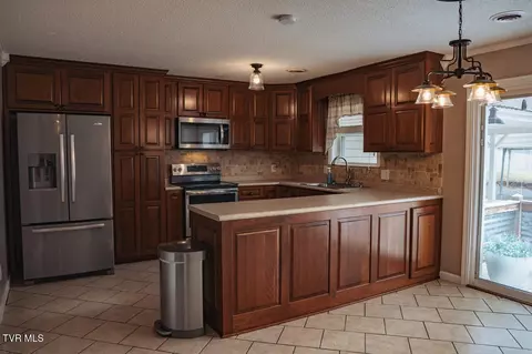 Kitchen - 204 Dunford Circle Limestone Tn 37681, Limestone, TN 37681 photo 1 of 4